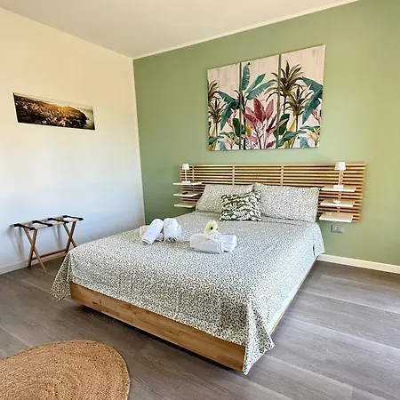 Raffaello's House - Aeroporto Falconara - Ancona * פלקונרה מריטימה