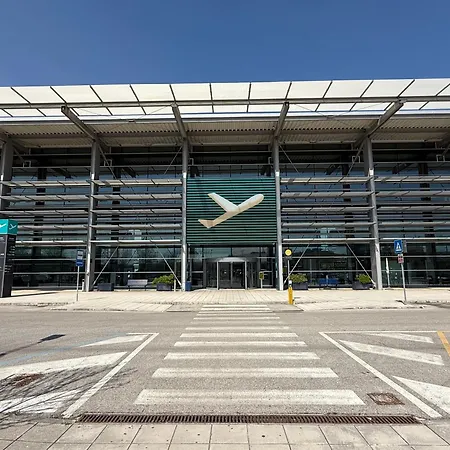Raffaello's House - Aeroporto Falconara - Ancona 팔코나라마리티마